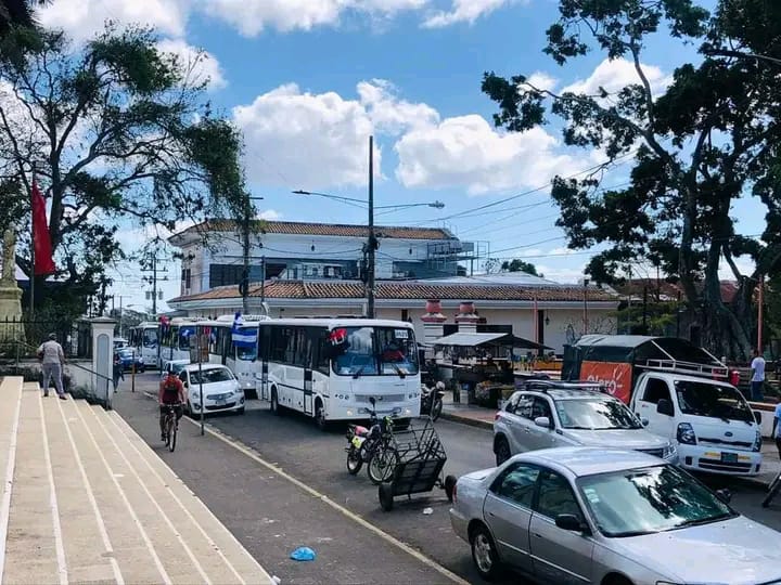 Familias De Carazo Reciben Buses Rusos Radio Nicaragua