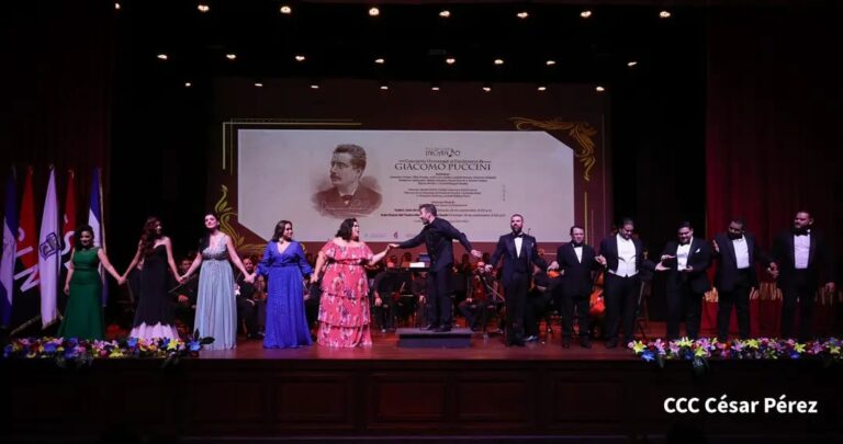 Incanto realiza concierto en homenaje a Puccini