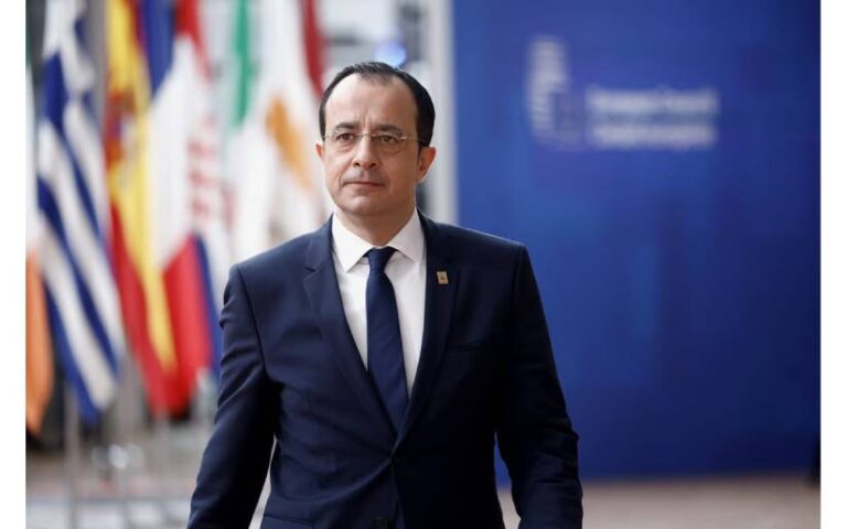 Saludamos al Presidente de Chipre por el 64 aniversario de la Independencia de ese hermano pueblo