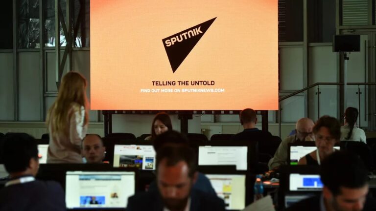 TikTok bloquea cuentas de Sputnik y de RT