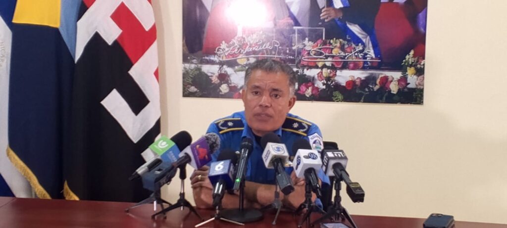 El Comisionado General, Jaime Vanegas, Inspector General de la Policía Nacional