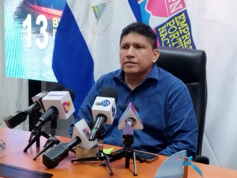 Se atendieron 13 buques en los puertos comerciales del país