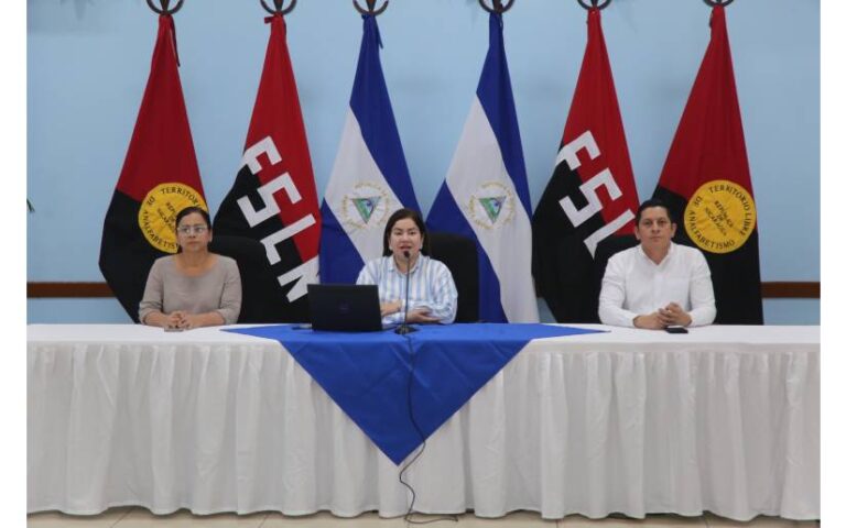 MINED imparte educación productiva en el campo