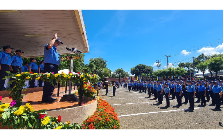 Policía Nacional asciende en grado a más de 3 mil oficiales