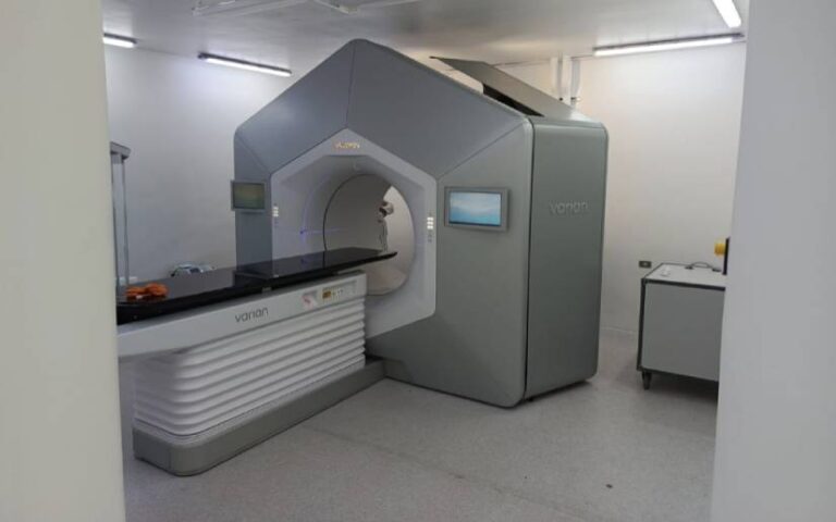 Centro Nacional de Radioterapia “Nora Astorga” amplía su capacidad con un nuevo acelerador lineal