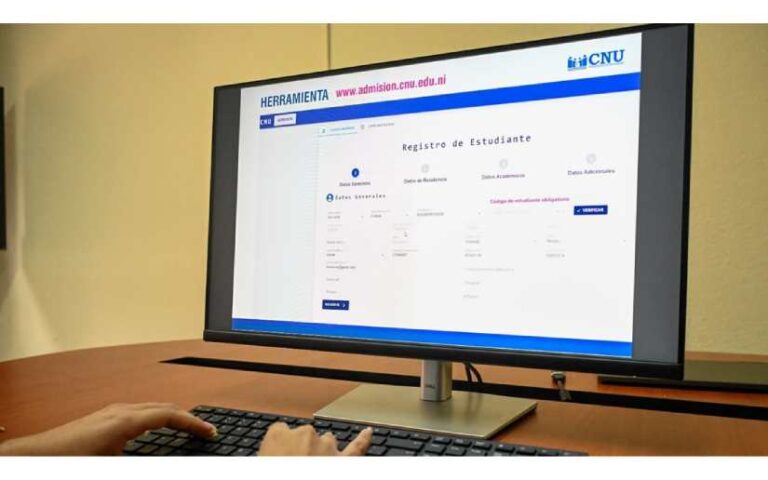 Éxito en la prematrícula en línea 2025: Miles de estudiantes eligen carreras universitarias públicas