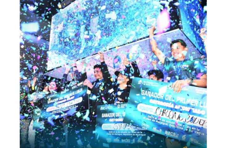 (+ Fotos) Premiación de Hackathon Nicaragua 2024