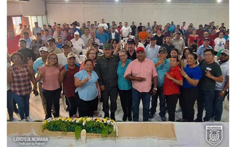 Sexto Comando Militar se reúne con autoridades, transportistas, comerciantes, cafetaleros y ganaderos