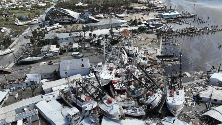 Aumenta a 14 los fallecidos por el huracán Milton