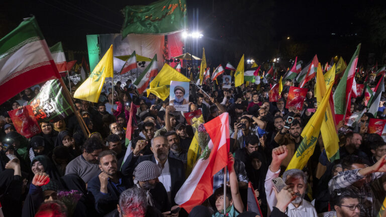 Irán está preparado con misiles en caso de contrataque de Israel o EEUU