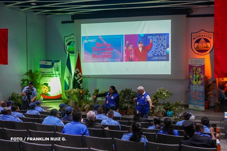 Ministerio del Interior presenta Cartilla para Adultos Mayores