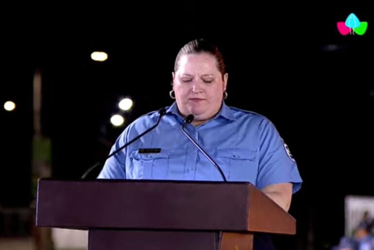 PN y Mint dedican desfile al pueblo