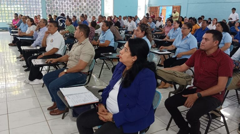 Promueven la especialización en la formación de docentes