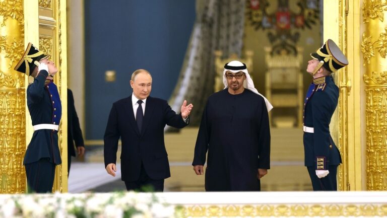 Rusia y Emiratos Árabes Unidos fortalecen cooperaciones