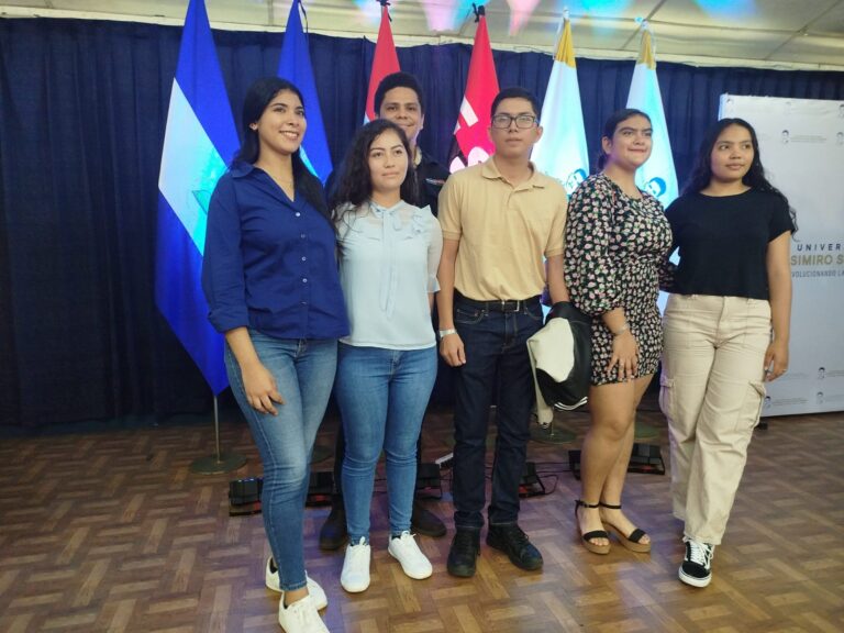 Premian a ganador a nivel nacional en el Rally Latinoamericano