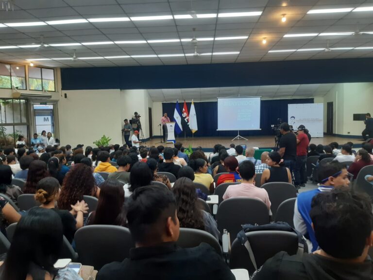 “Aislado” presentada en la Universidad Casimiro Sotelo