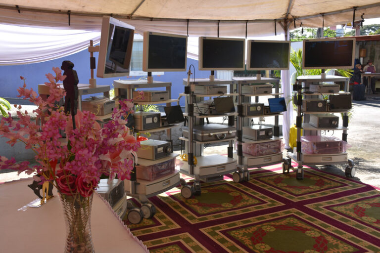 MINSA entrega equipos médicos a hospitales