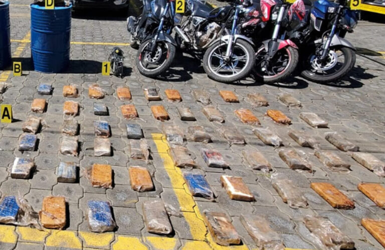 Policía Nacional incauta 146 kilos de cocaína