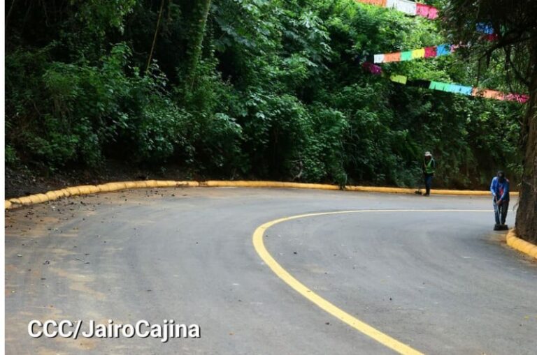 Mejoramiento vial beneficia a 400 habitantes