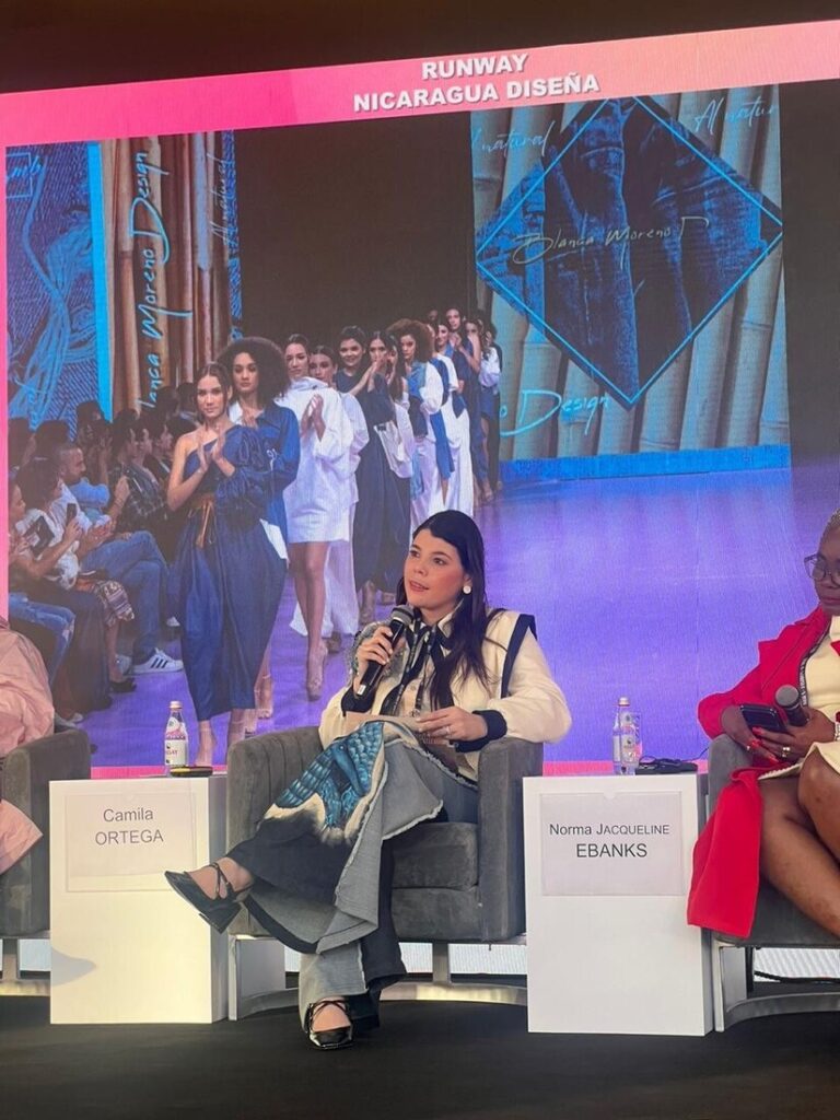 Camila y Daniel Edmundo Ortega en reuniones en Rusia