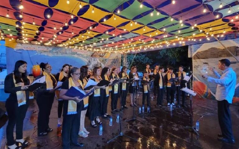 Desarrollan exposición nacional de Santos Patronos en Granada