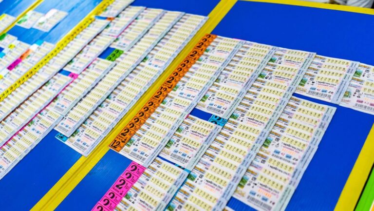 Ganan la lotería y lo primero que compran son calzones