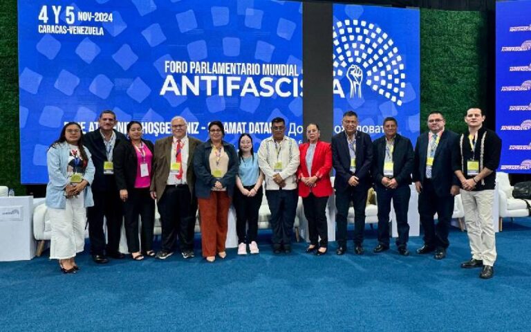 Presentes en el Foro Parlamentario Mundial contra el Fascismo en Venezuela