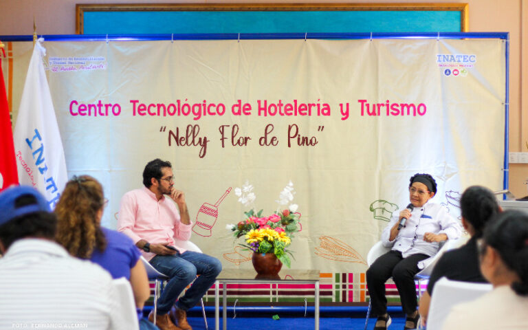 Centro Tecnológico Nelly Flor de Pino realizó taller Sabores y Colores Nicas