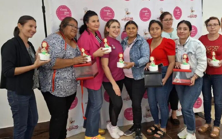 Mefcca fortalece capacidades a protagonistas de la pequeña industria de pastelería 