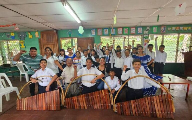 Estudiantes desarrollan Primer Concierto de Rondallas de Marimba, Cuerda y Percusión