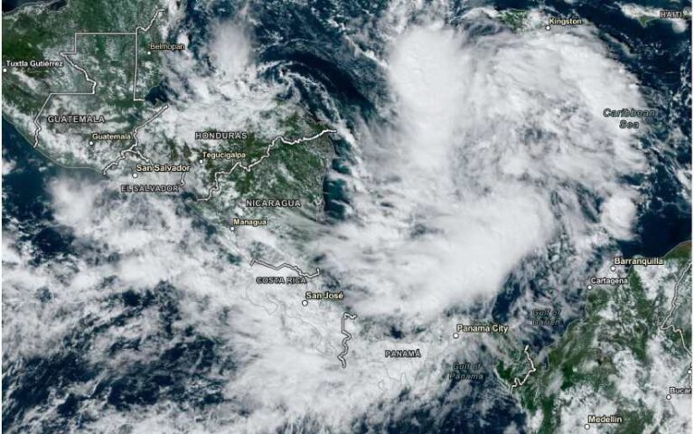 Ejército de Nicaragua monitorea la onda tropical N°35, que afectará el mar Caribe