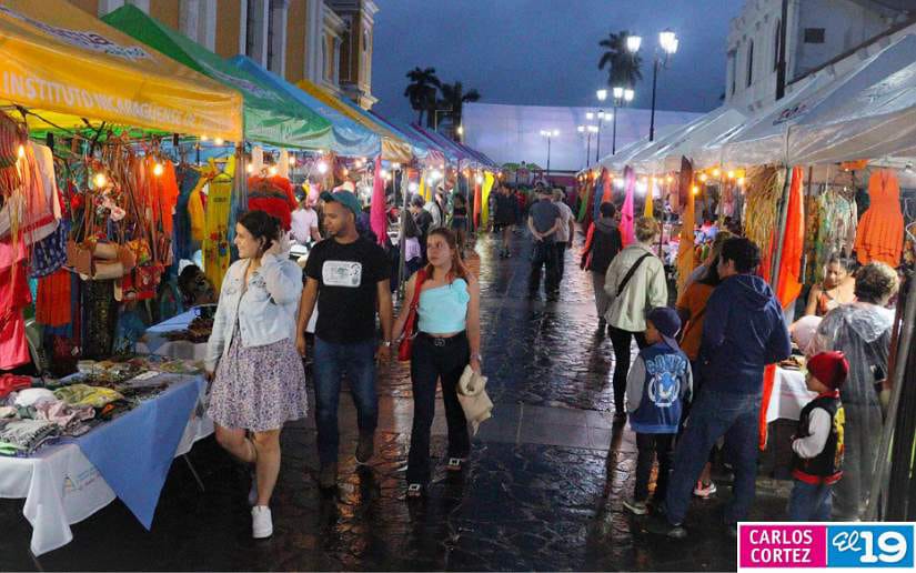 Feria en la IX Edición de la Exposición Nacional de los Santos Patronos en Granada.