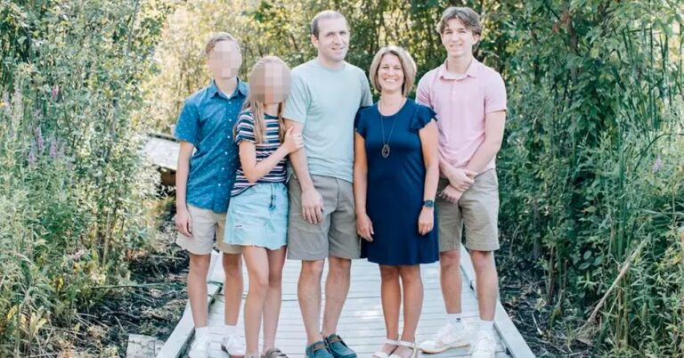 Un hombre finge su muerto para viajar a Europa con la amante