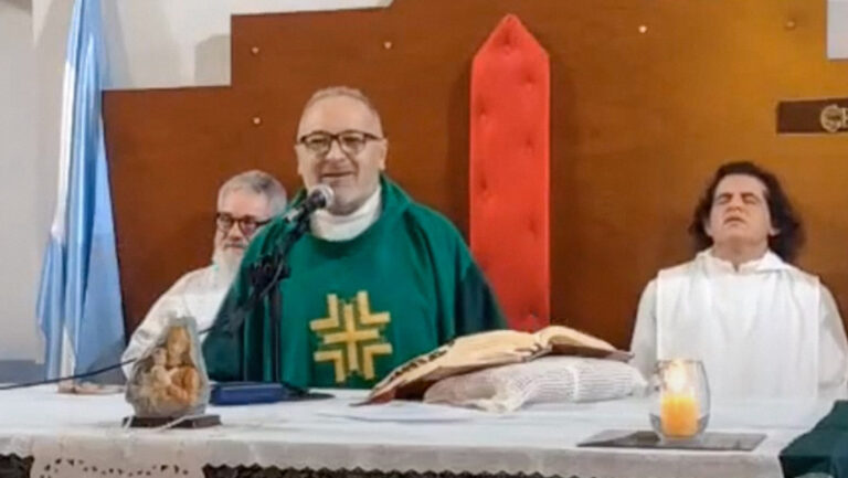 Sacerdote es acusado de abuso sexual