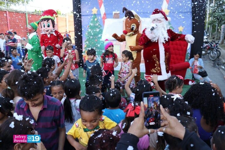 Familias del barrio Villa Canadá inauguran parque