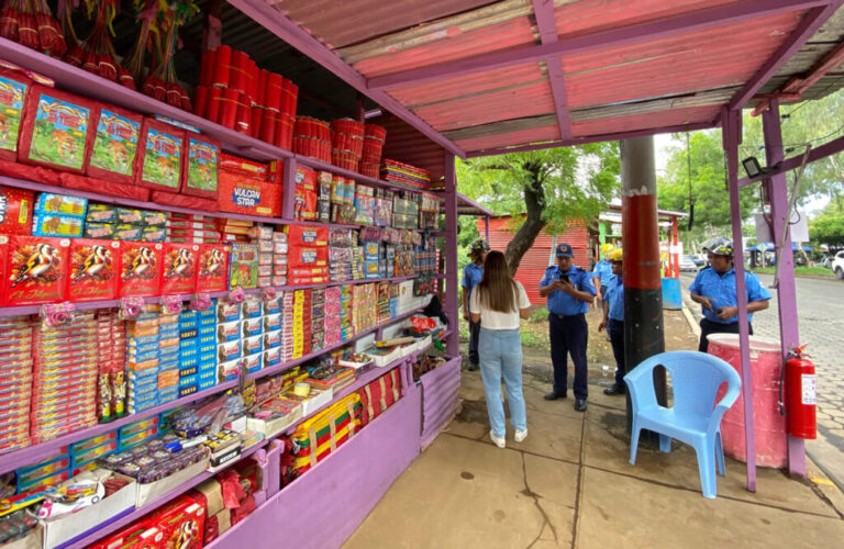 Bomberos Unidos inspeccionan tramos de pólvora