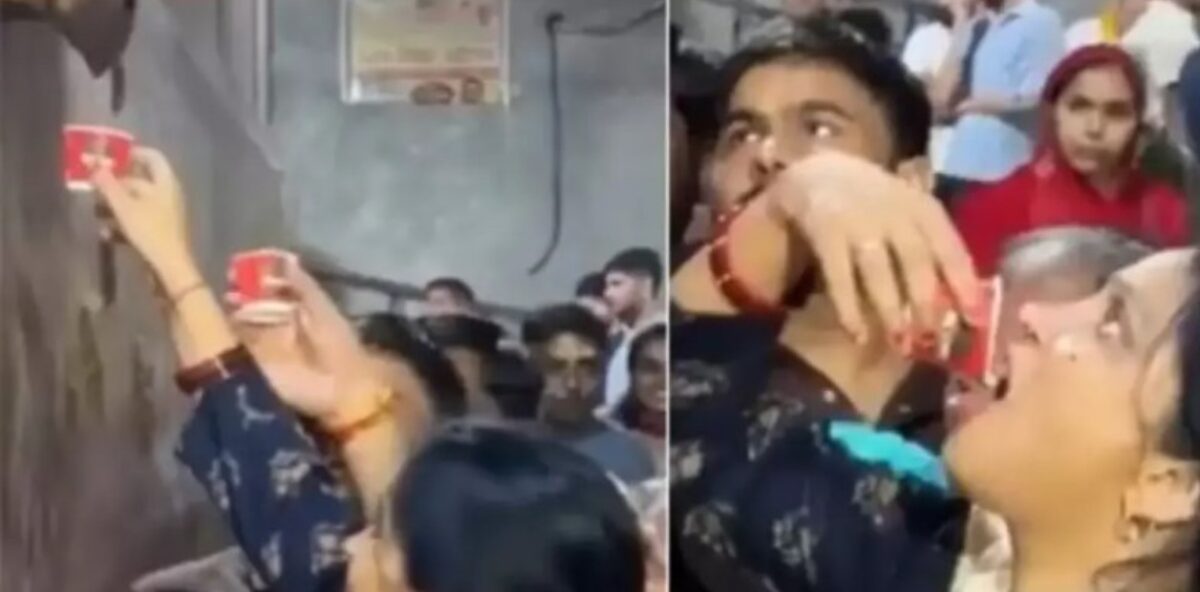 En un templo de Vrindavan, India, los feligreses hacían largas filas para beber agua que gotea de una escultura de un elefante, creyendo que era agua bendita