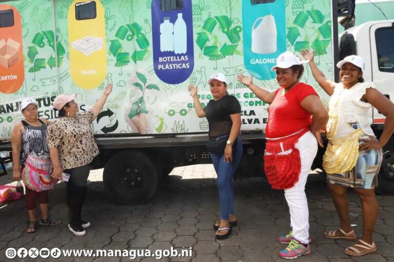 Eco Móvil recorre el mercado Mayoreo