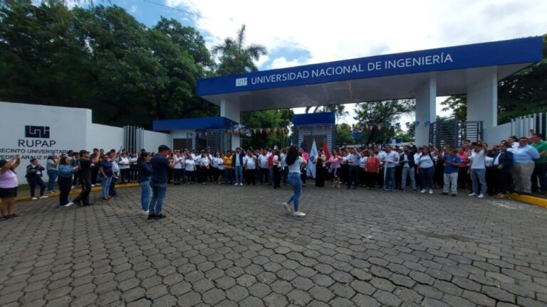 UNI inaugura acceso peatonal y Vehicular