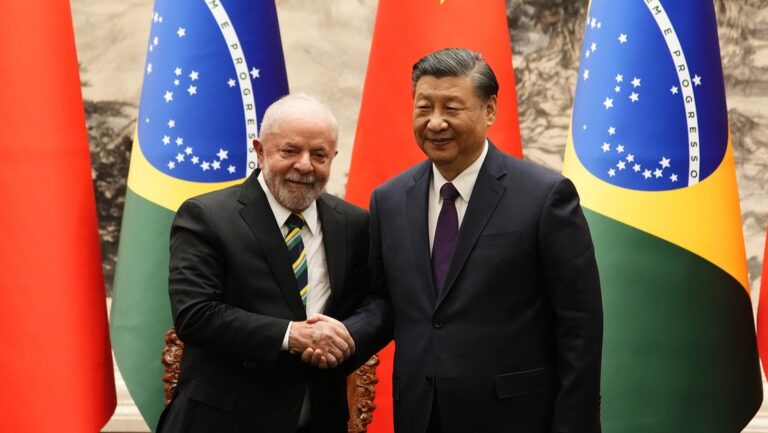 Presidente de China se reúne con su homólogo brasileño
