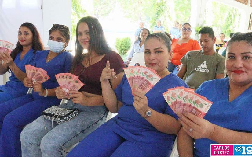 Nicaragua, entregó bono complementario de bachiller a 208 privados de libertad de los 9 establecimientos penitenciarios del país.