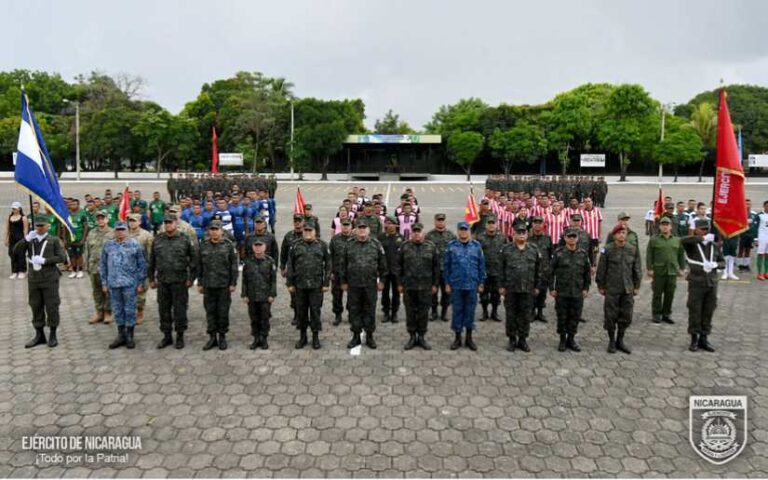 Ceremonia de clausura del XIX Campeonato de Fútbol del Ejército de Nicaragua