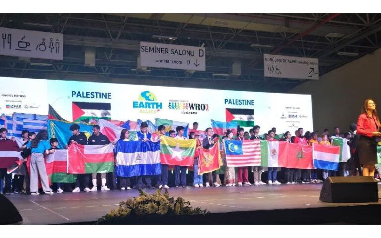 Delegación de Nicaragua en Ceremonia de Inauguración de la Olimpiada Mundial de Robótica en Türkiye 
