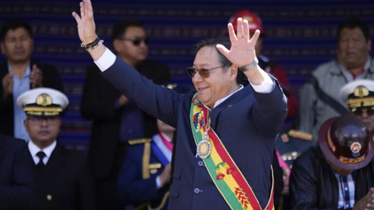 Bolivia garantiza carburante para frenar contrabando