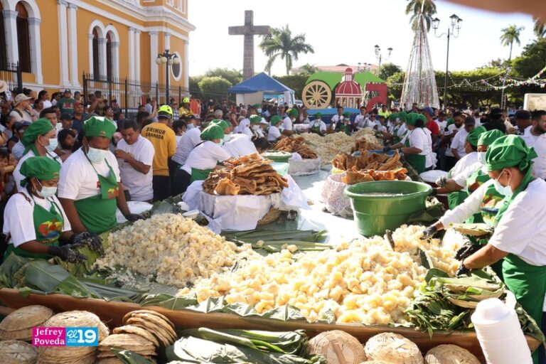 Granada celebra 500 años con la entrega de 5 mil raciones de vigorón