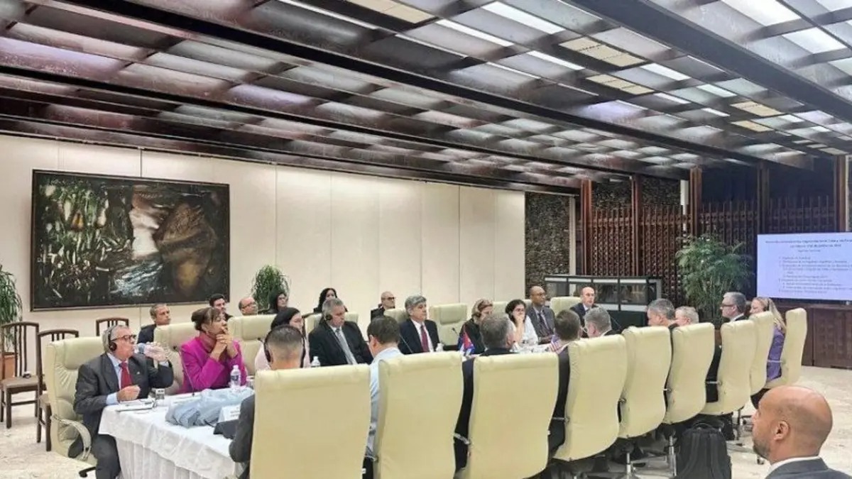 Sostienen encuentro para hablar sobre el tema de migración