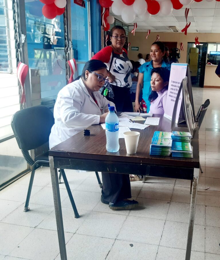 Feria de la Salud se realiza en Hospital Bertha Calderón