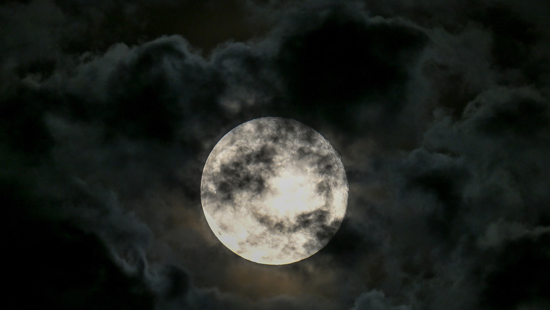 Este lunes hay Luna Negra