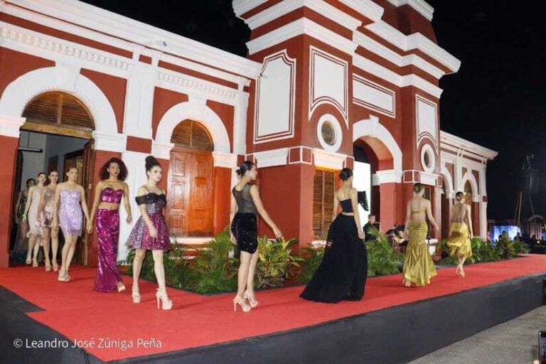 Nicaragua Diseña realiza pasarela en Granada