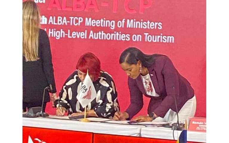 Firmamos convenio de colaboración en turismo con Venezuela